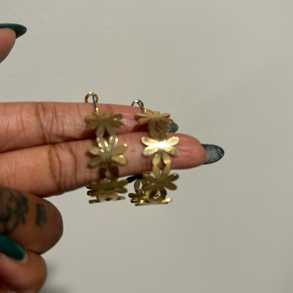 Floral Hoops - Picture 3 of 4